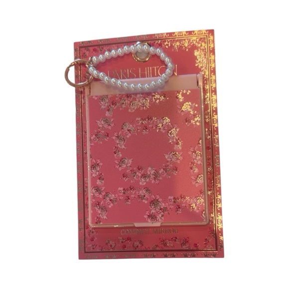 NWT Paris Hilton Shadow Palette, mirror, and Makeup Puff Set NWT - Picture 4 of 7